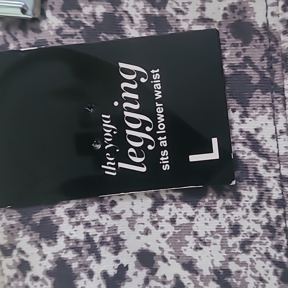 New York & Company Leggings - Picture 3 of 6